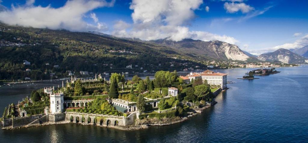 Isola Bella Apartments, Suite Стреза Экстерьер фото